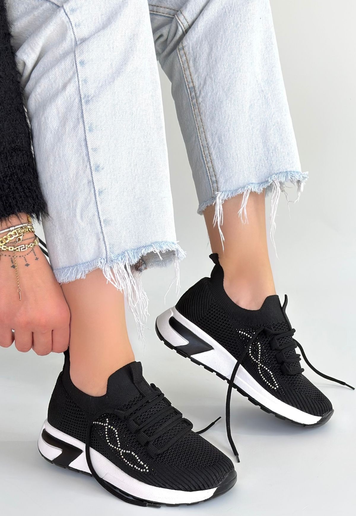 Belan Siyah Triko Bağcıklı Spor Ayakkabı