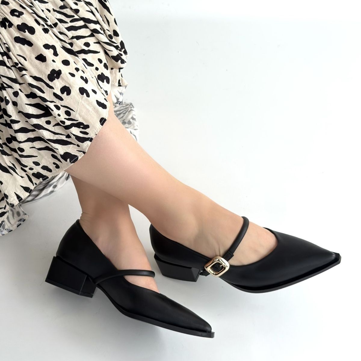 Galye Siyah Cilt Topuklu Ayakkabı