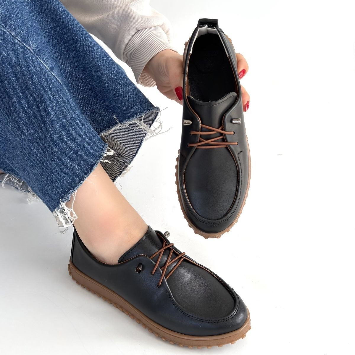 Guot Siyah Cilt Bağcıklı Babet Ayakkabı