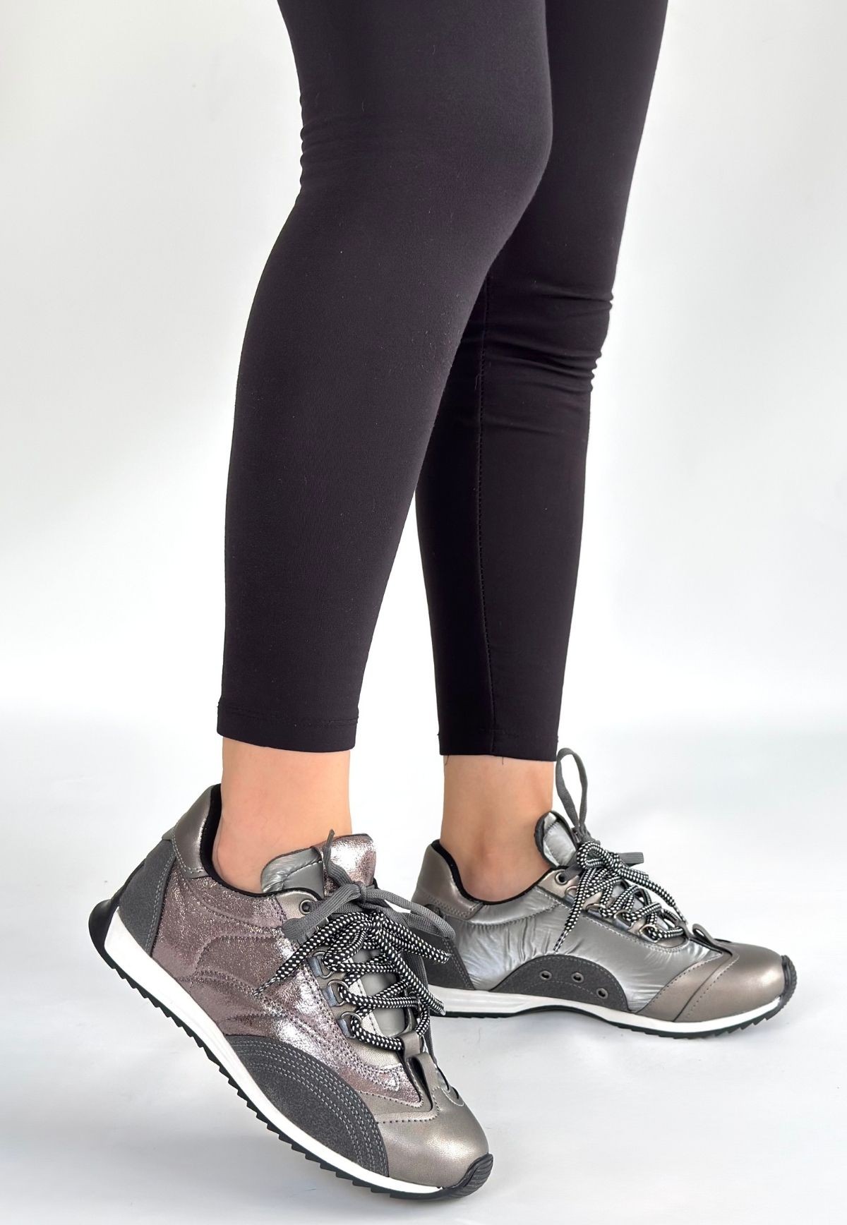 Ranu Platin Cilt Paraşüt Detaylı Bağcıklı Spor Ayakkabı
