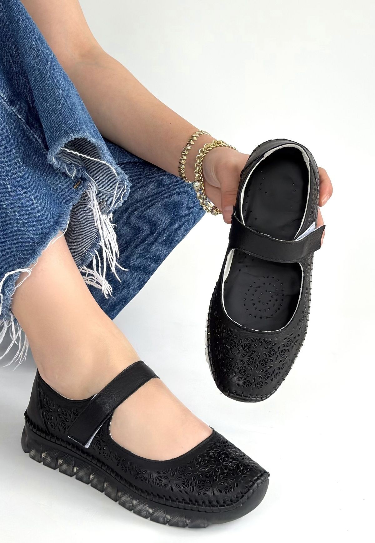 Sina Siyah Deri Cırt Cırtlı Babet Ayakkabı