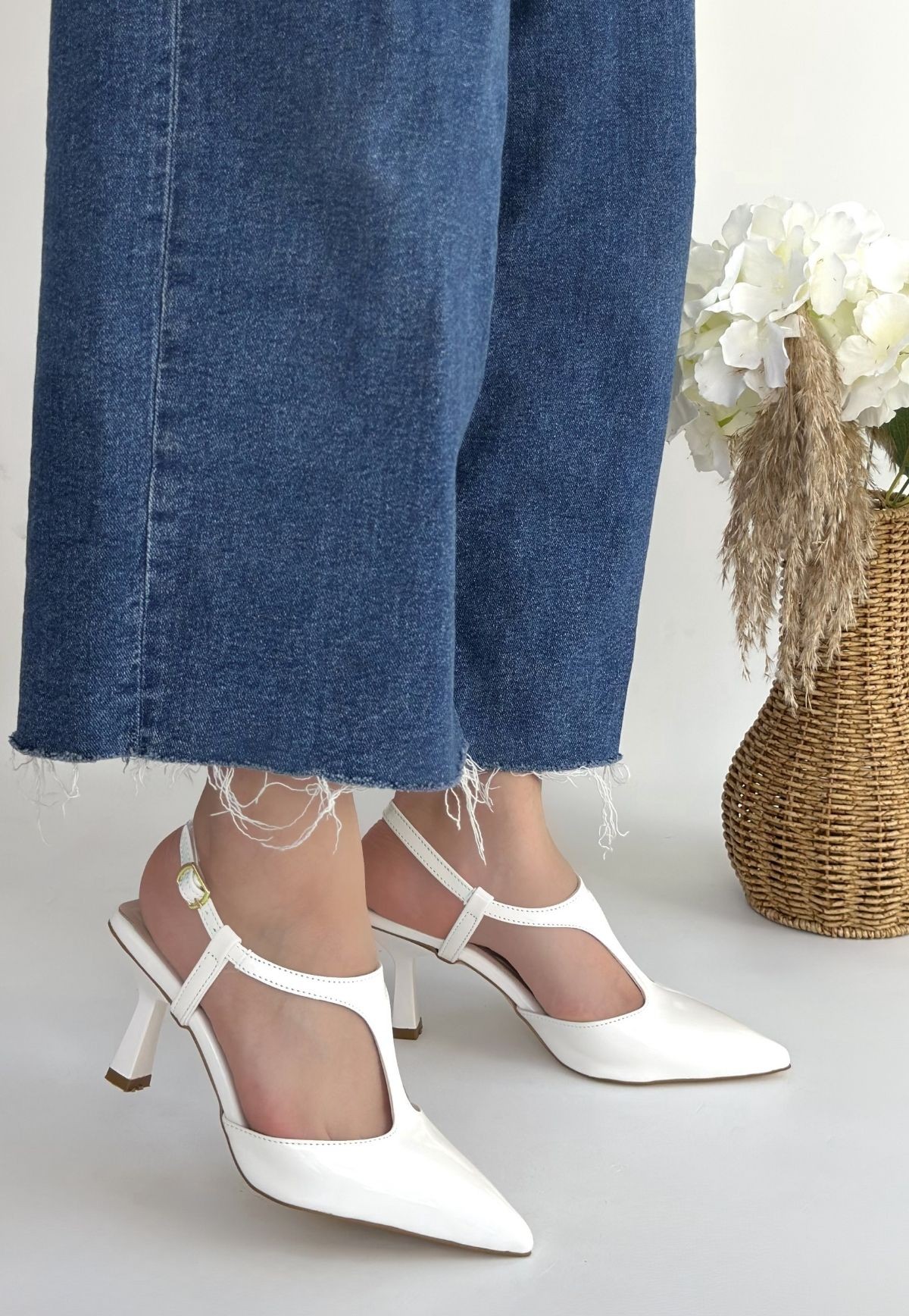 Tula Beyaz Rugan Topuklu Ayakkabı
