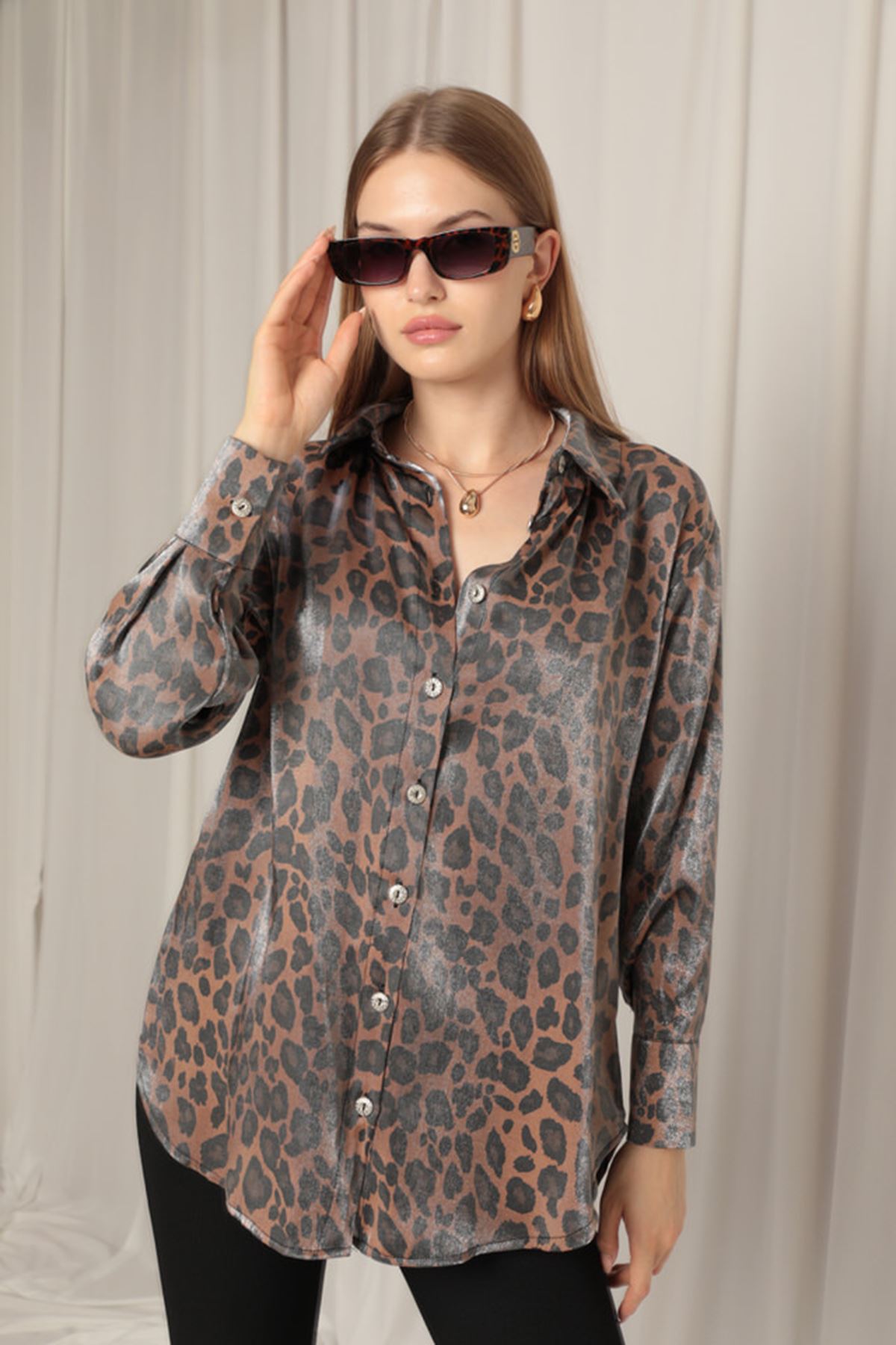 Glossy Fabric Women Leopard Pattern Shirt-Brown