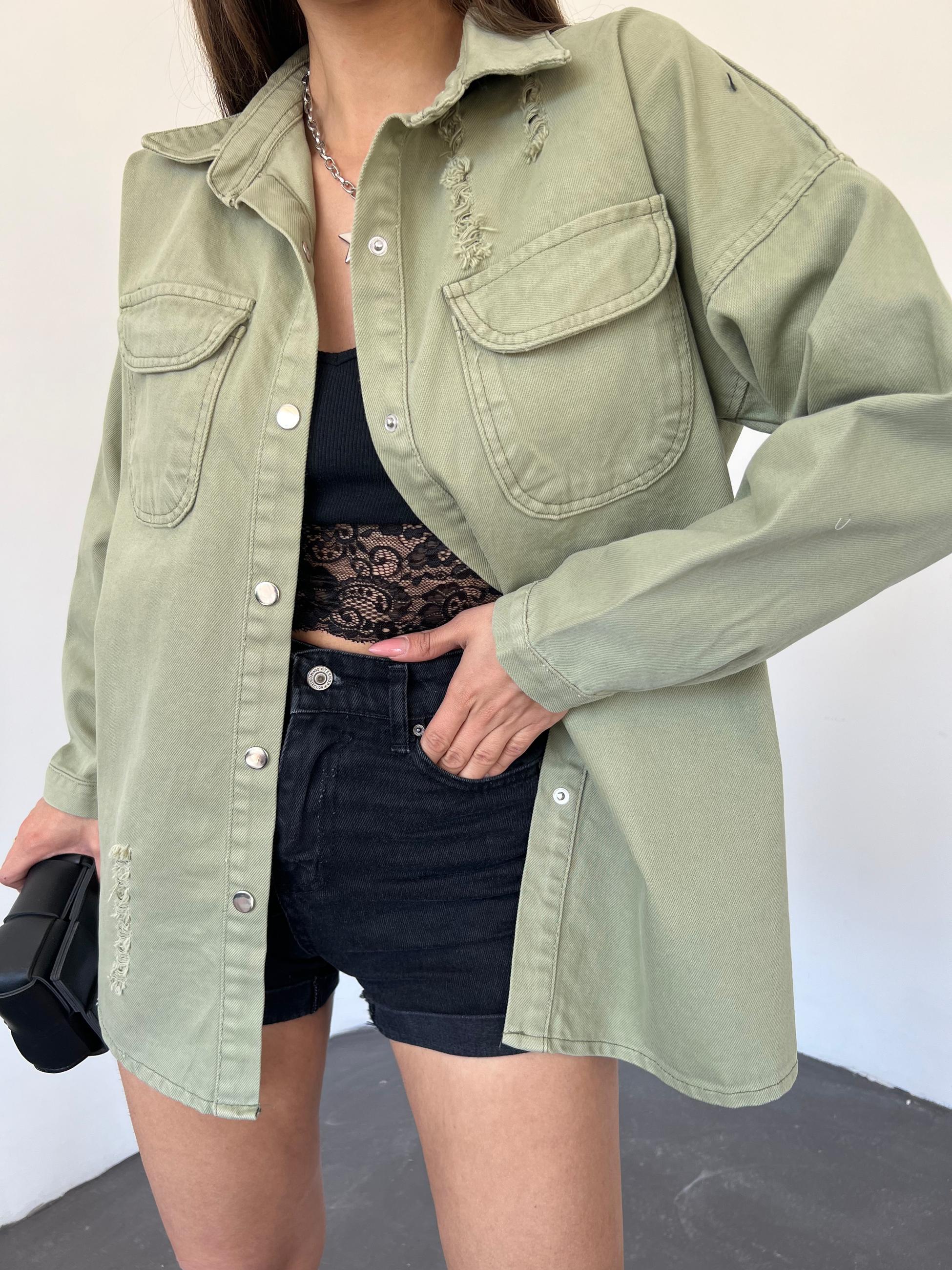 Çift Cepli Yırtık Efektli Oversize Denim Gömlek Ceket