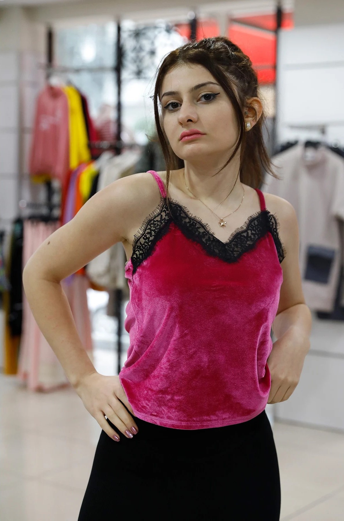 Yaka Dantelli Kadife Bluz Pembe - 306.477
